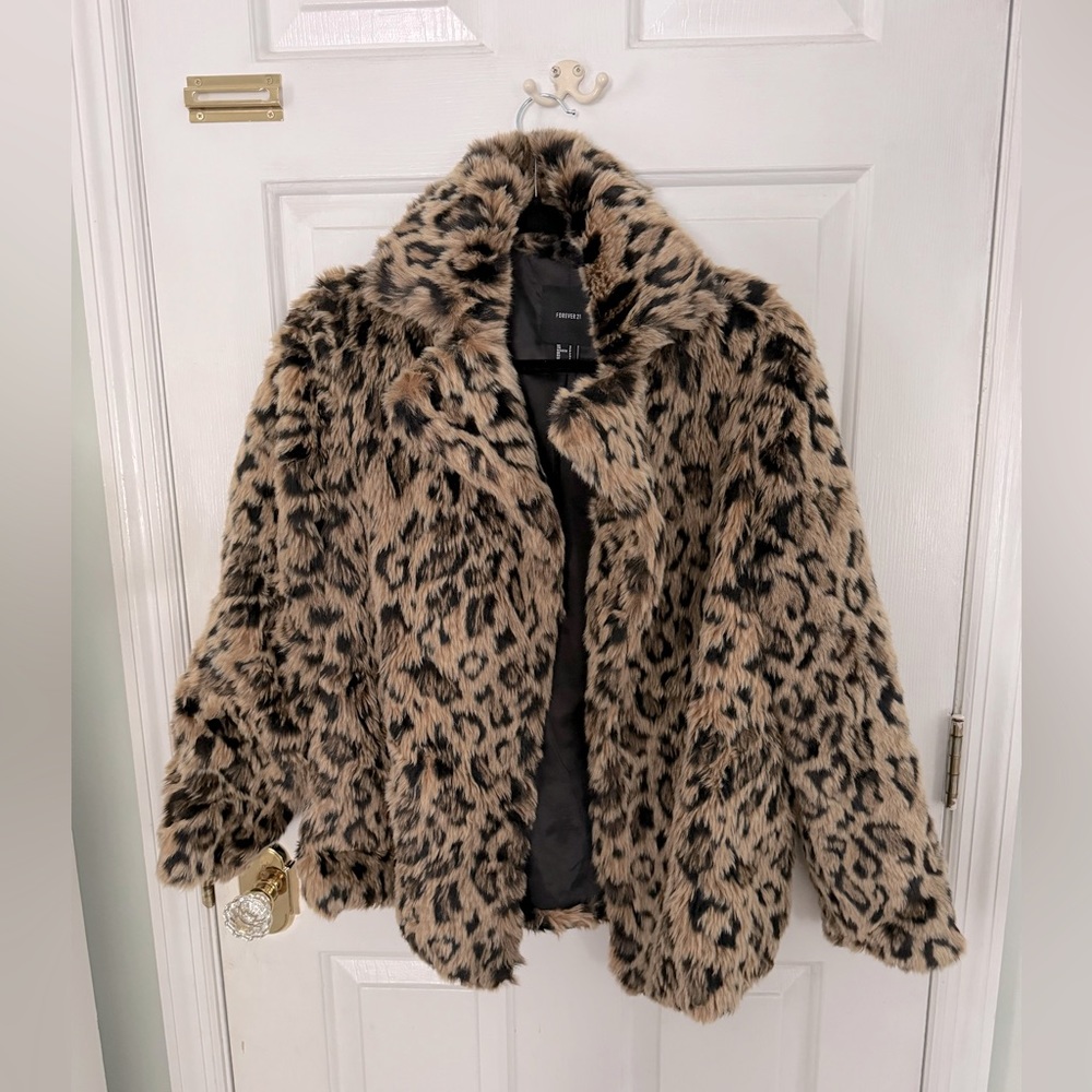 Leopard cheetah print forever 21 teddy coat size small